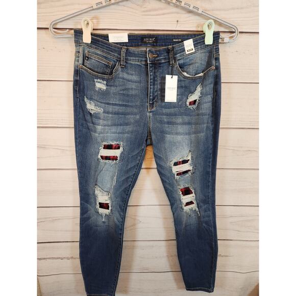 Judy Blue Women's Blue Stretch Mid Rise Distressed Skinny Jeans Size 18W‎ NWT - Picture 1 of 8